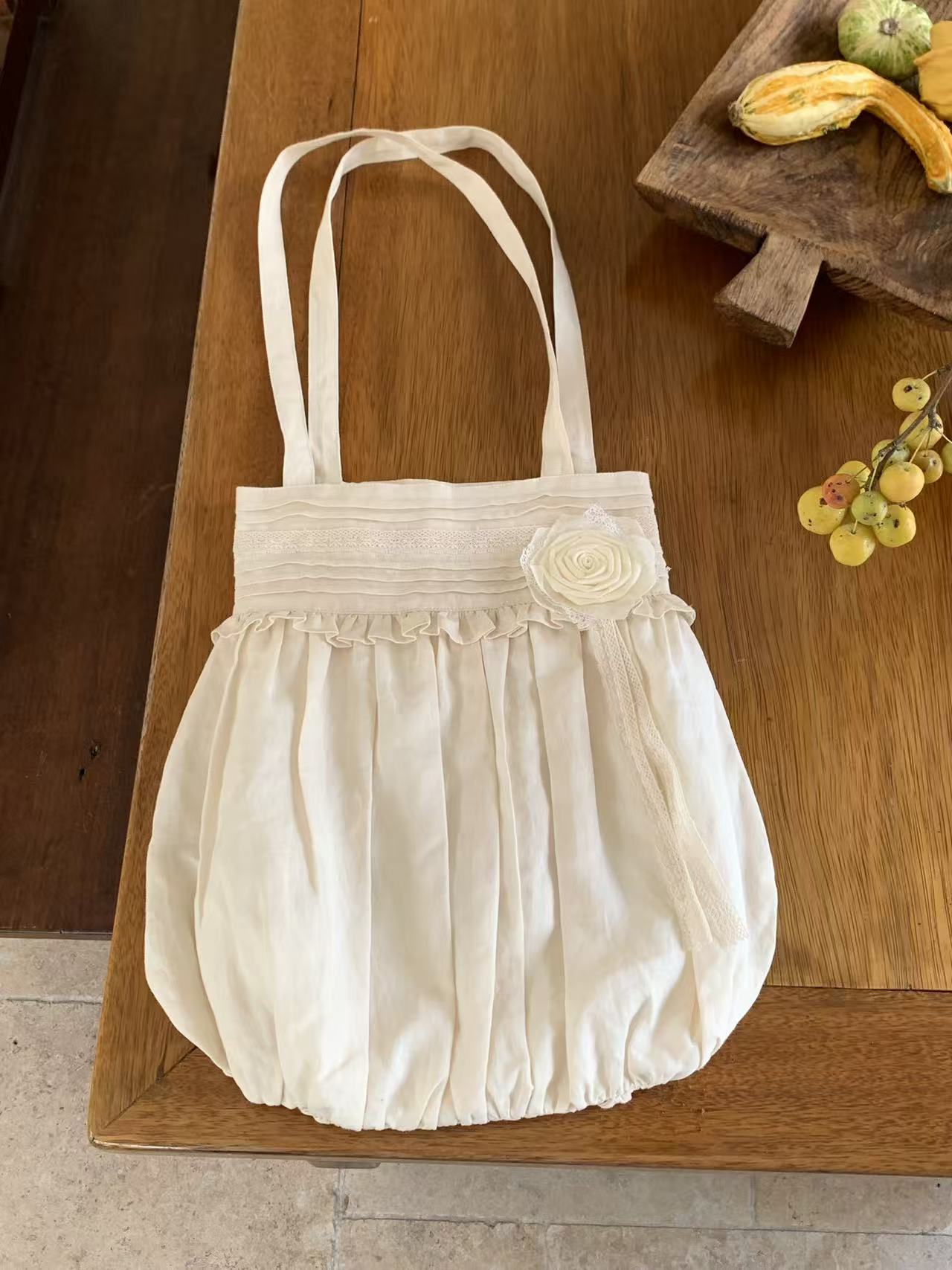 秋屿moment 自制 百搭设计感单肩花苞包