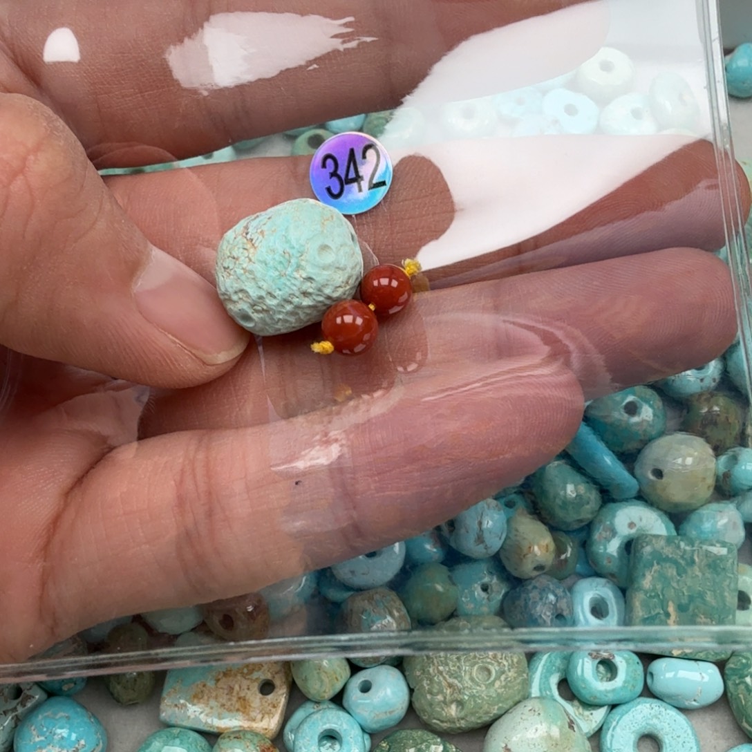 南红玛瑙未镶嵌珠宝奇石