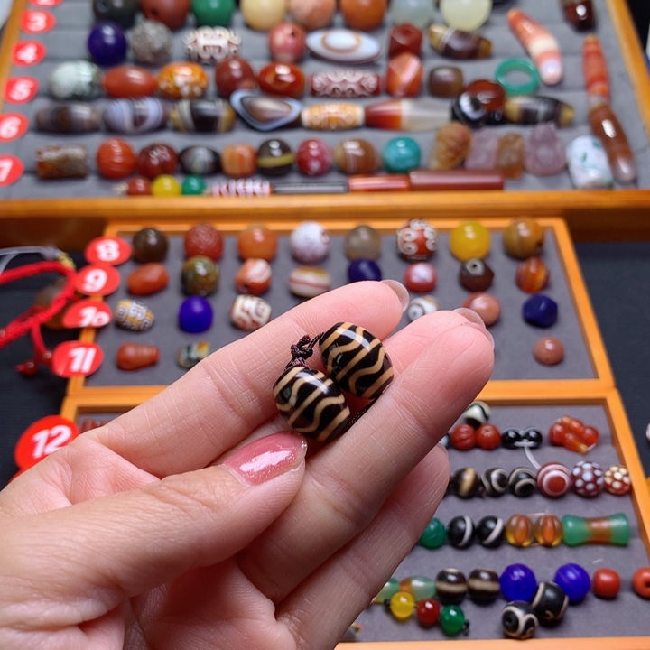 玛瑙/玉髓颈饰未镶嵌