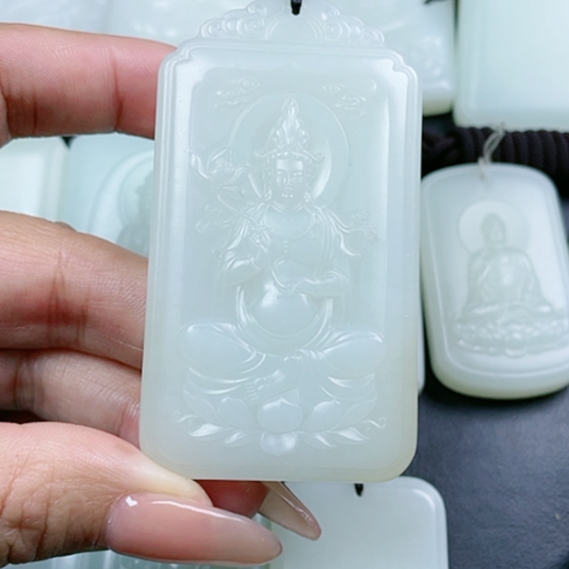 【闪购商品】和田玉颈饰未镶嵌用****2