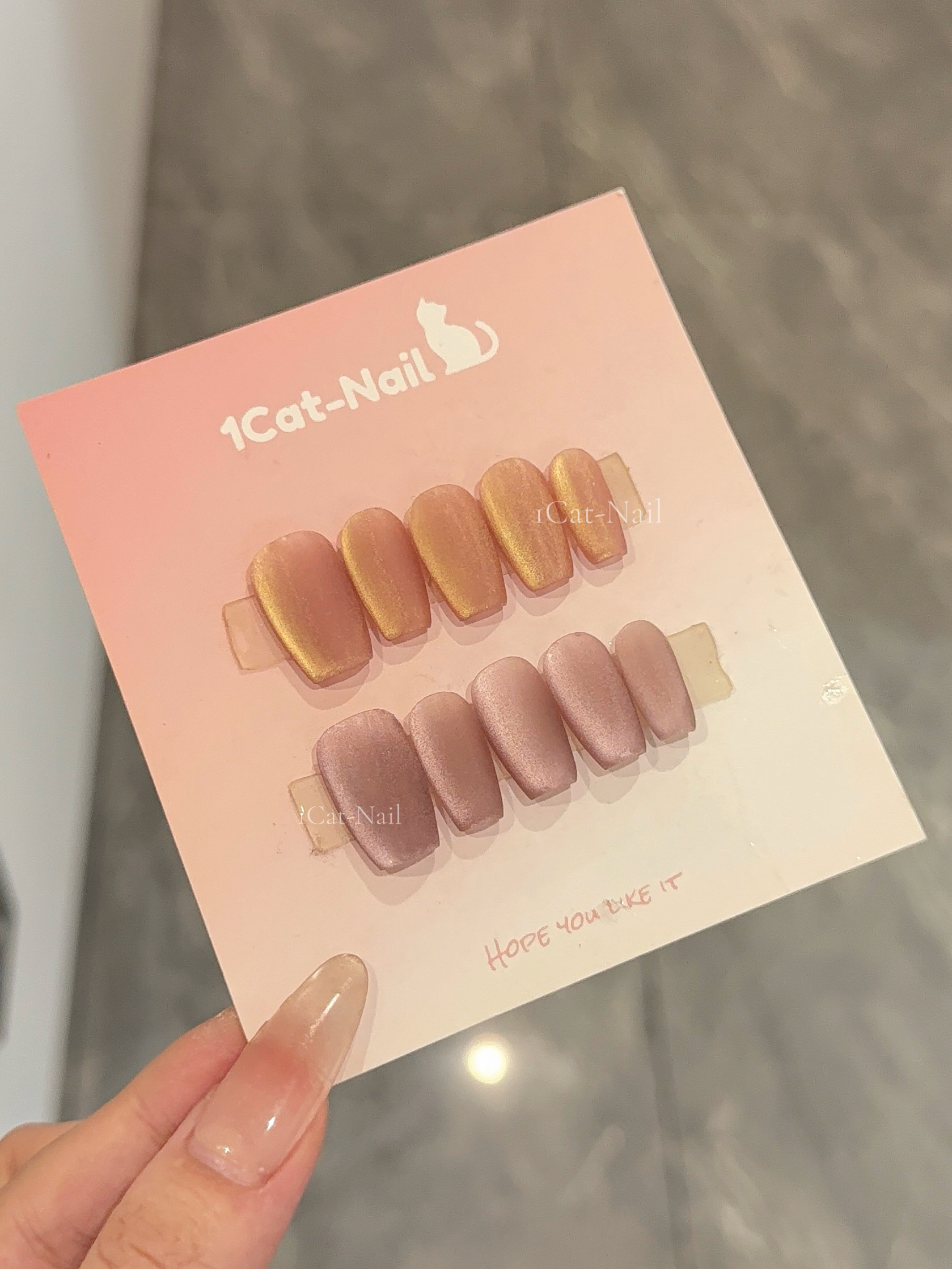 「素素」纯磨砂氛围感石猫眼手绘浪漫小众穿戴甲中长款学生美甲