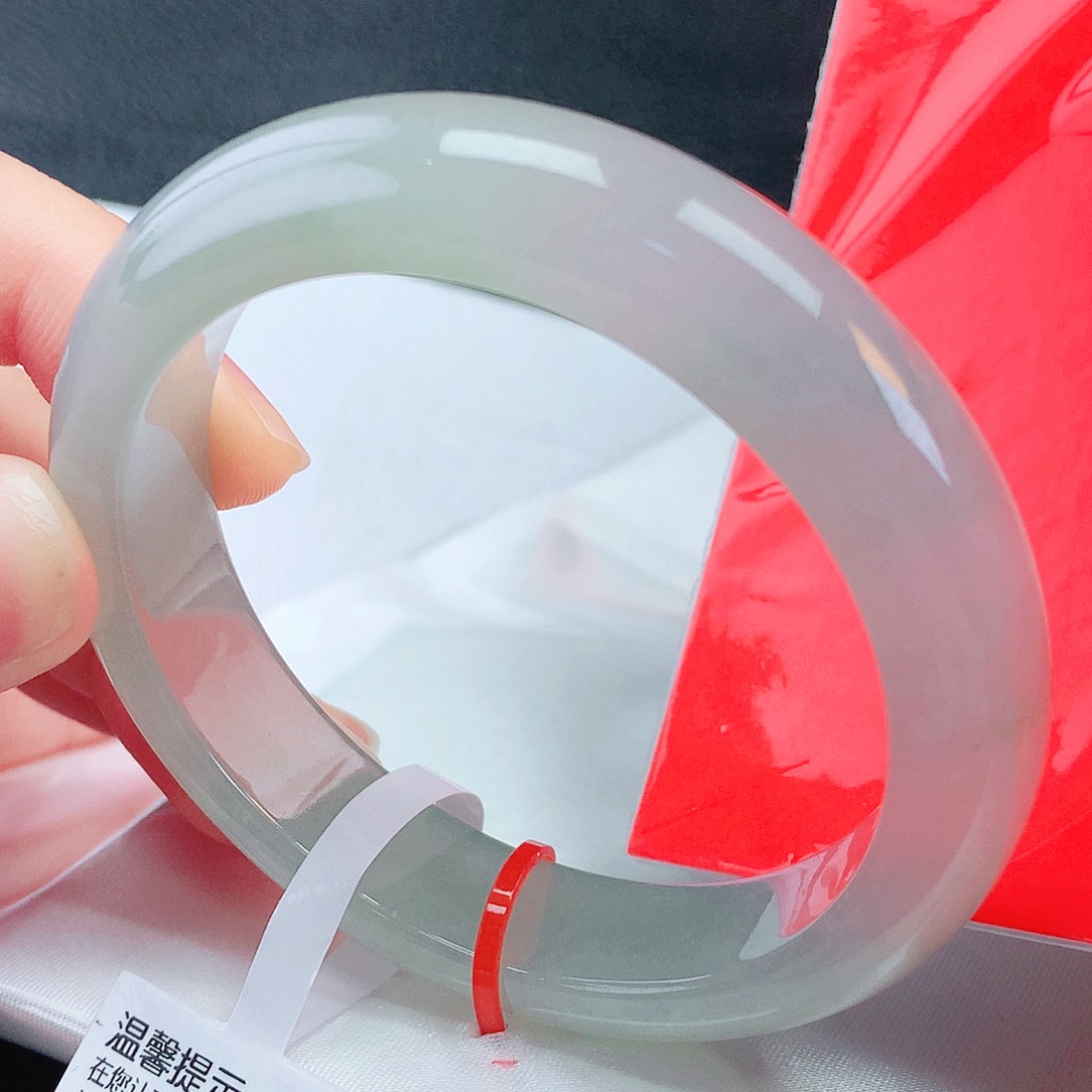 未镶嵌手镯翡翠54圈