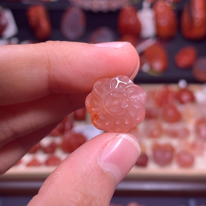 南红玛瑙未镶嵌珠宝半成品金钱花