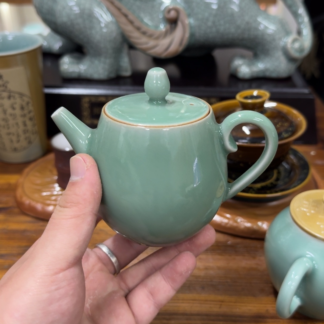 龙泉青瓷茶具微瑕7778