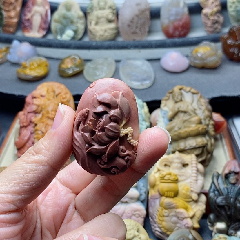 【闪购商品】定制石英质玉吊坠未镶嵌