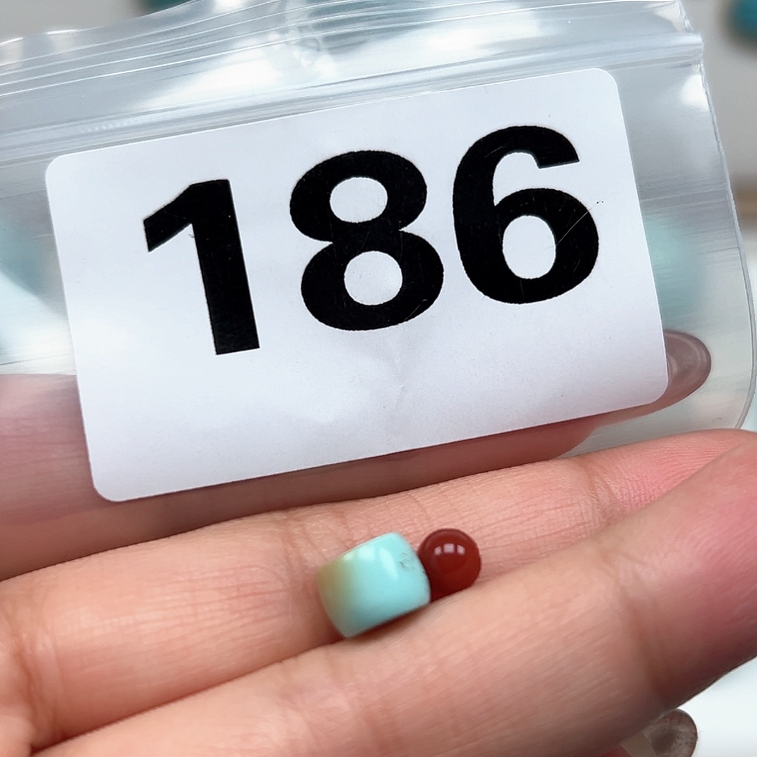 南红玛瑙颈饰未镶嵌