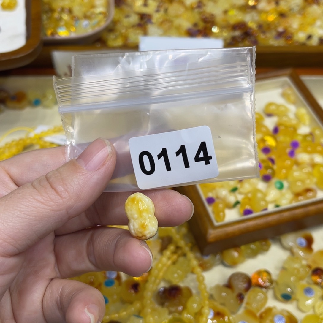 琥珀珠宝奇石未镶嵌?****?