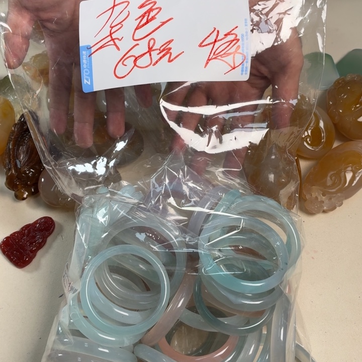 玛瑙/玉髓未镶嵌吊坠(不含链)