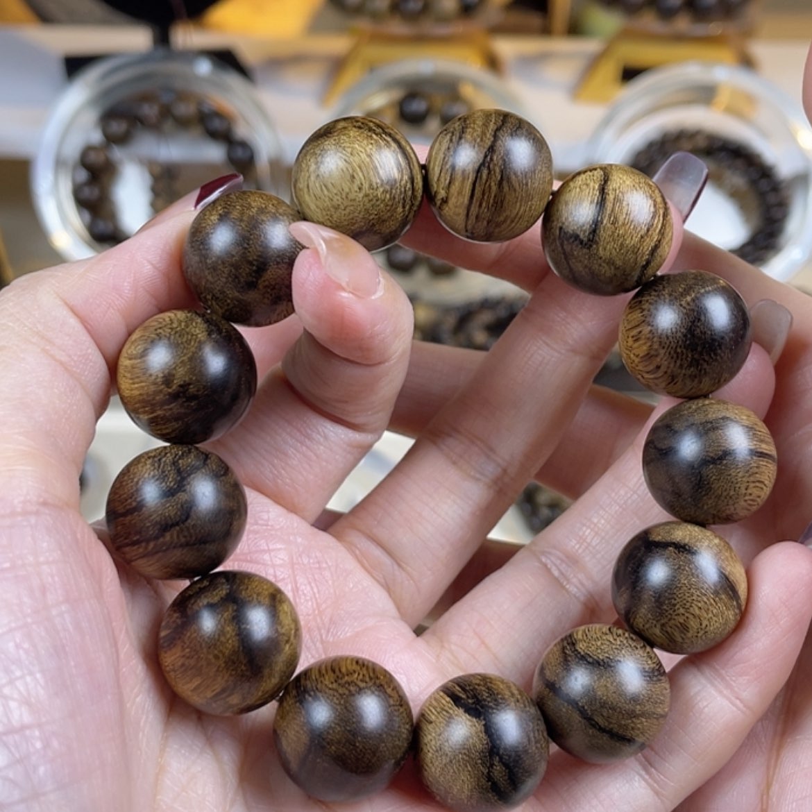 【闪购商品】沉香手串寅*芽庄棋楠瘤疤