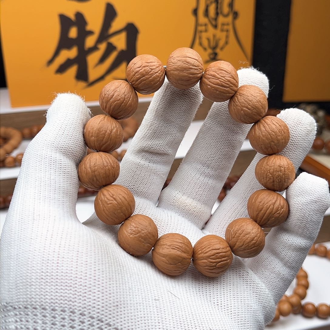 猴头核桃手串聚宝盆