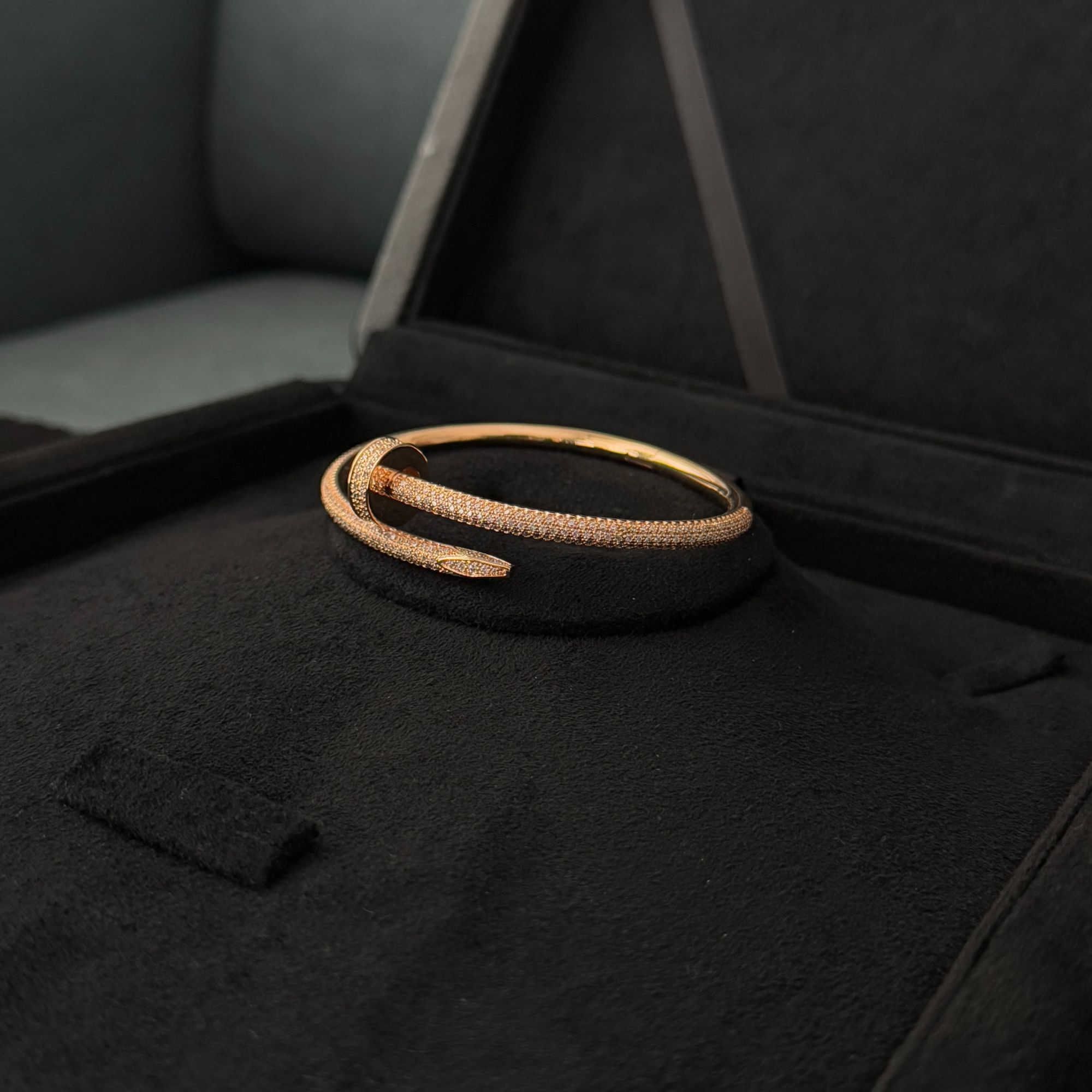 合金合成锆石手镯 小众时尚轻奢百搭简约个性手镯 sz0024