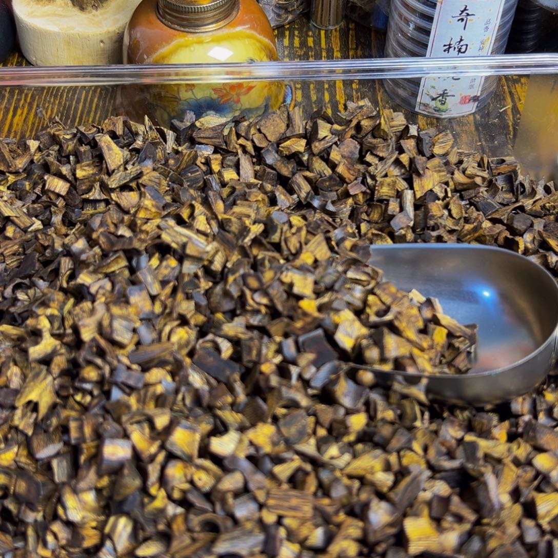 沉香碎屑沉香陆河高油米粒熏香料100克