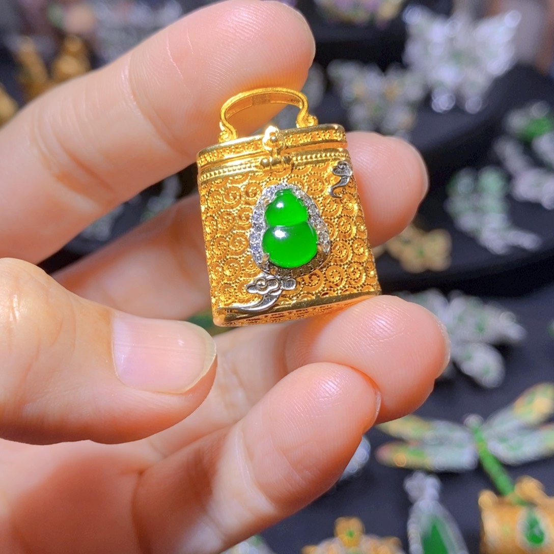 翡翠银S925镶嵌颈饰天然翡翠