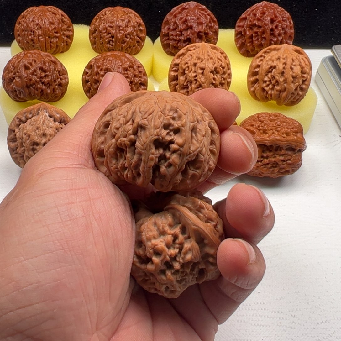 杨***帆45全品龙洞峪文玩核桃