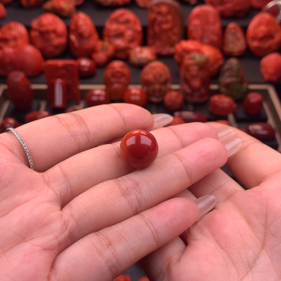 南红玛瑙南红川料原矿高品圆珠14mm未镶嵌