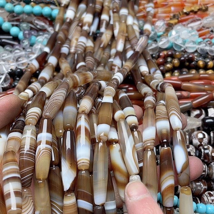 玛瑙/玉髓珠宝半成品未镶嵌一条9x34mm玛瑙