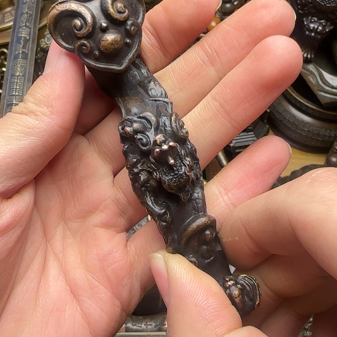 铜铜吞吞吐吐铜铜