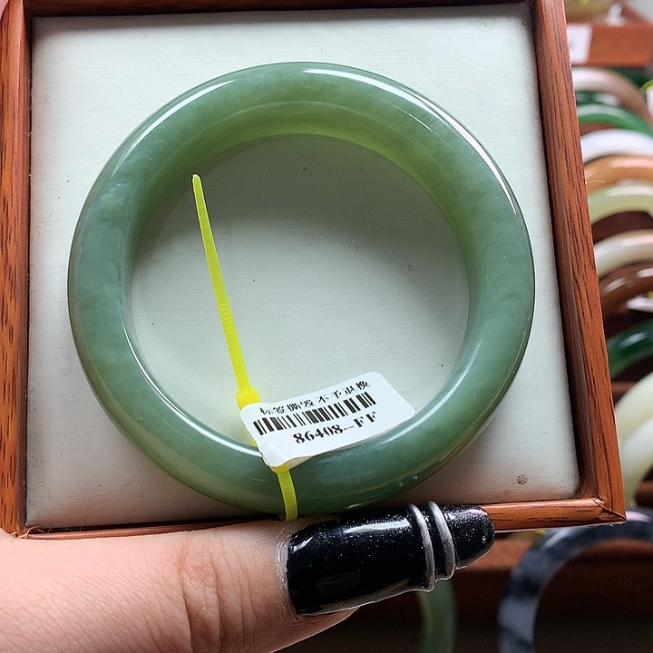 和田玉手镯未镶嵌56-57