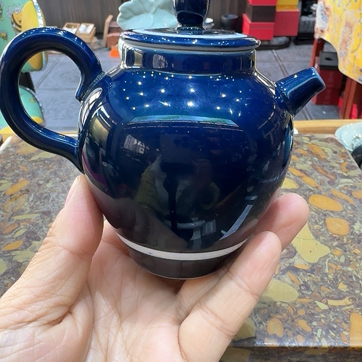 品茗壶一个，瓷。。。品茗