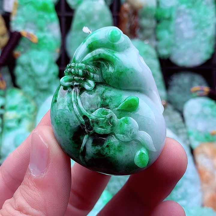 翡翠未镶嵌吊坠(不含链)蜗**家