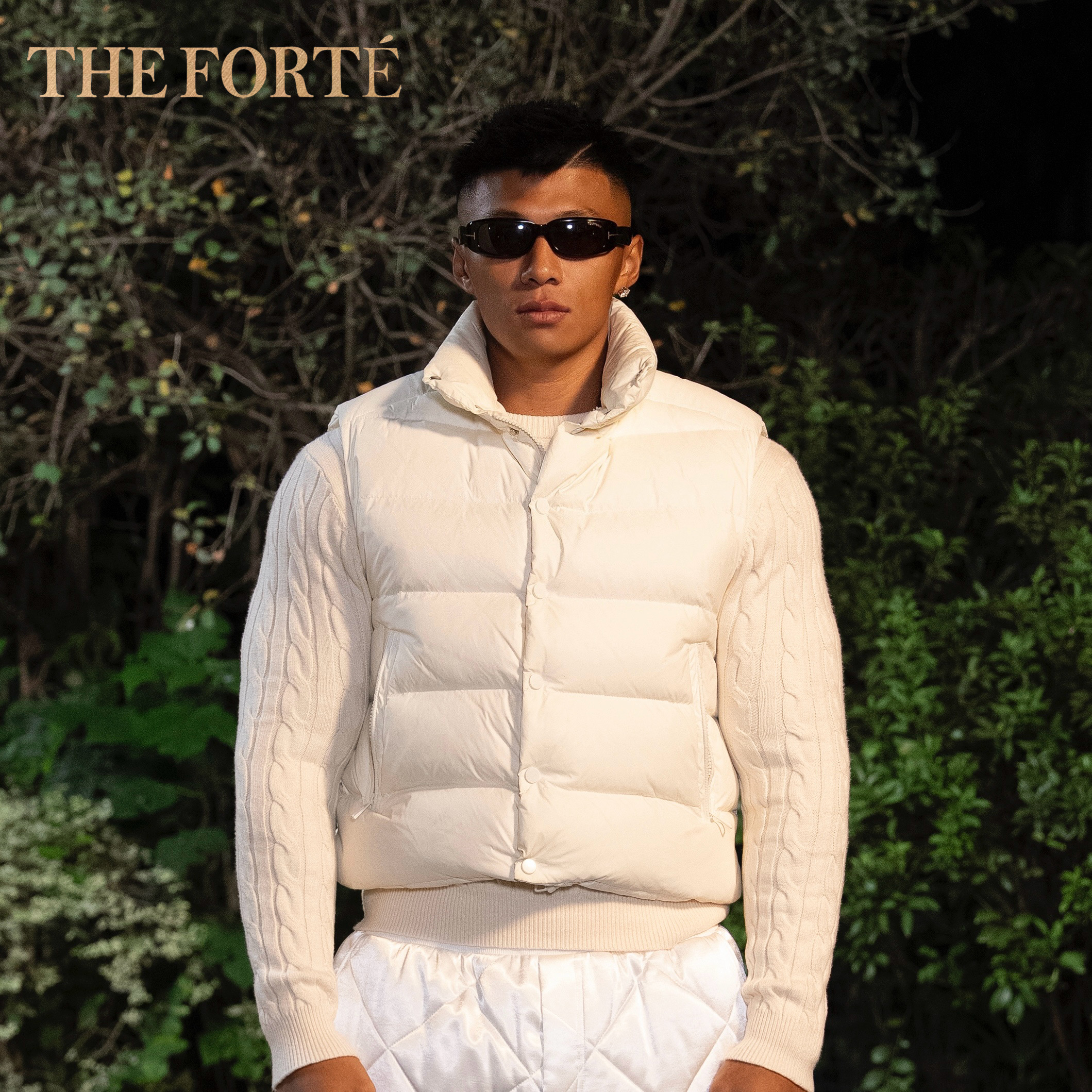 THE FORTÉ 立领羽绒马甲
