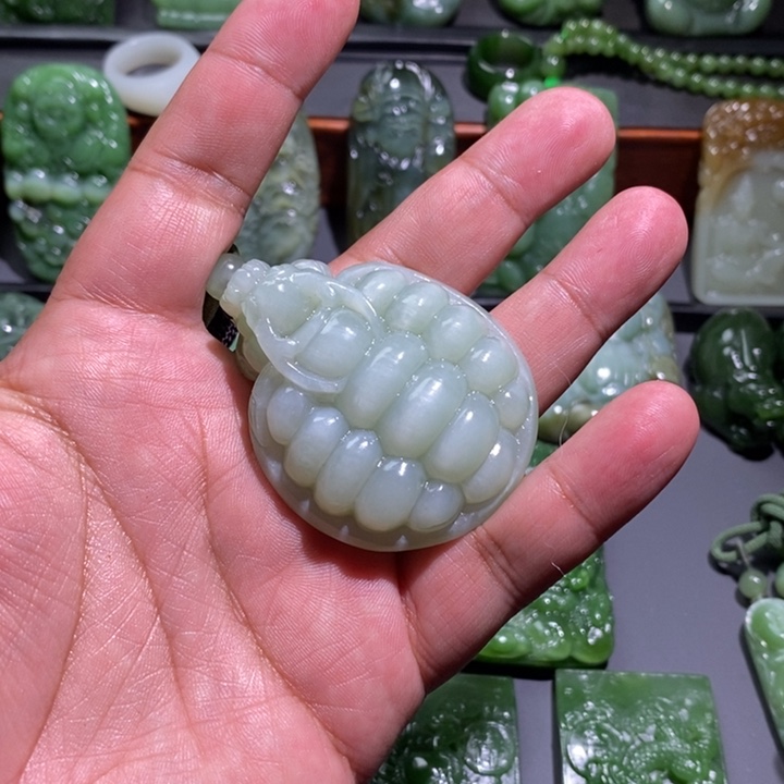 和田玉挂件未镶嵌