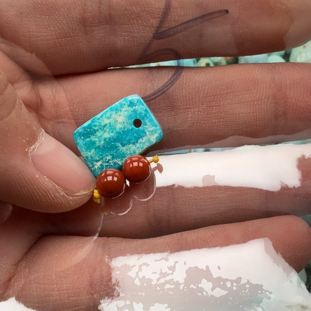 南红玛瑙未镶嵌珠宝奇石