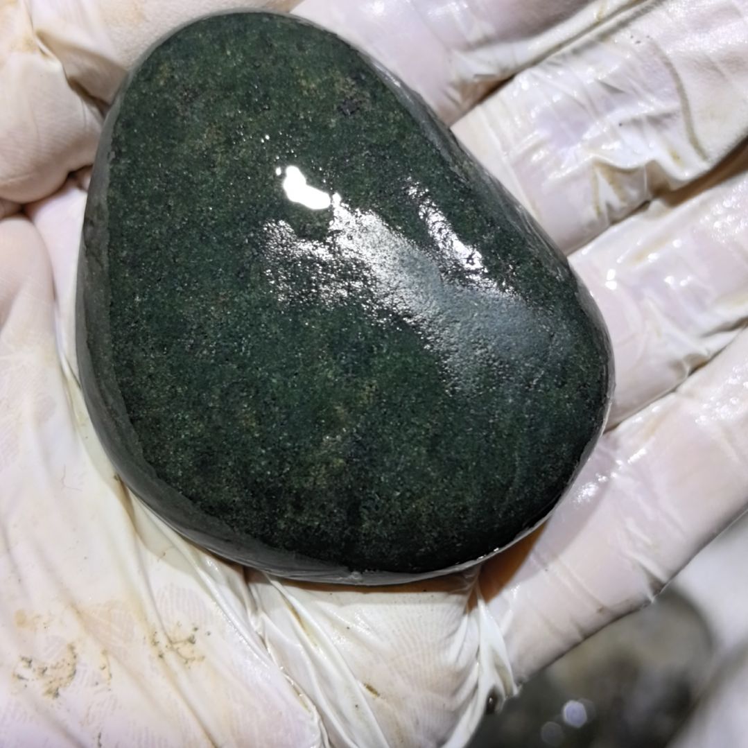 暧***心藏玉药王石原石一个摆件