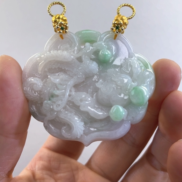 翡翠吊坠(赠链)未镶嵌代编织