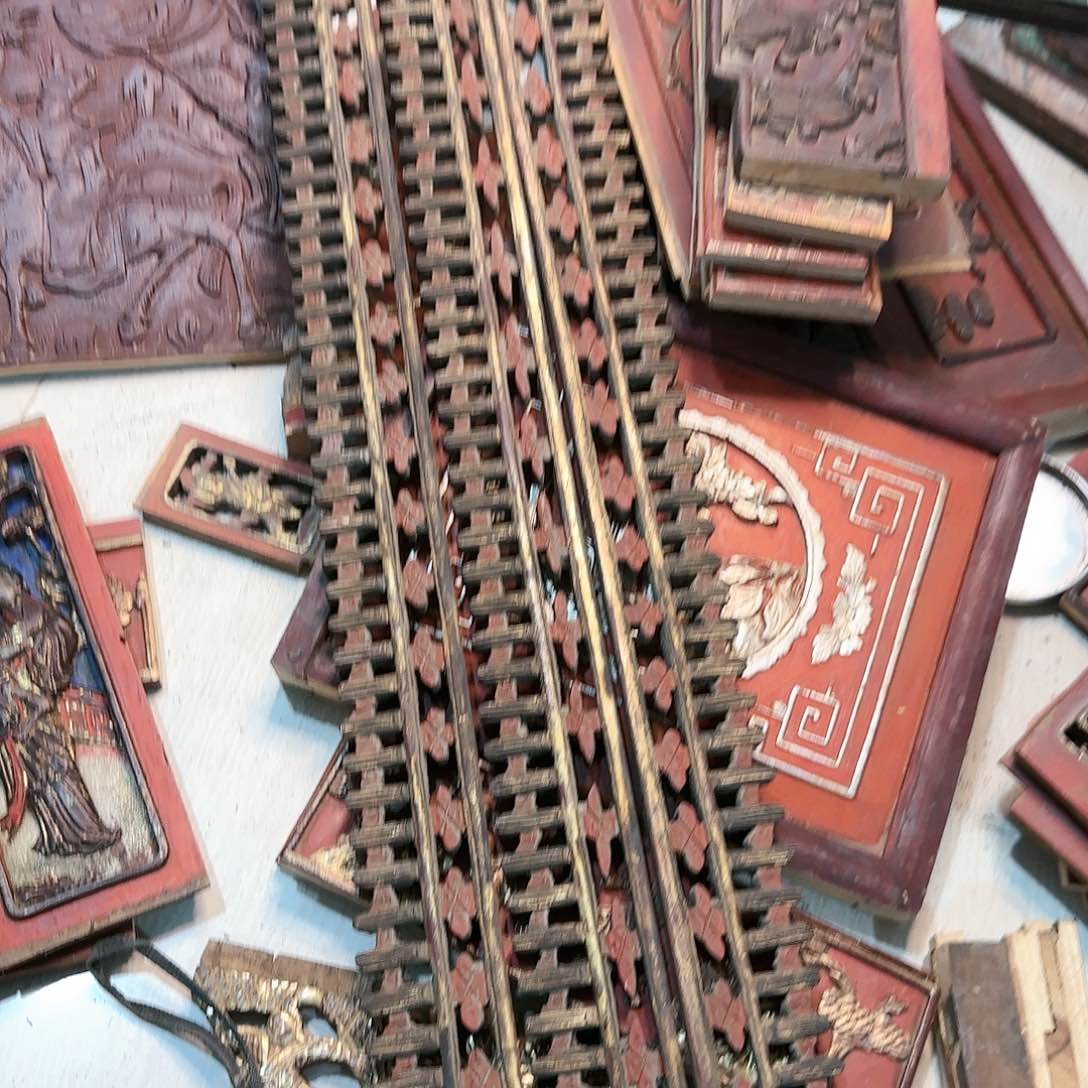 木湖****司老木雕艺术的设计师