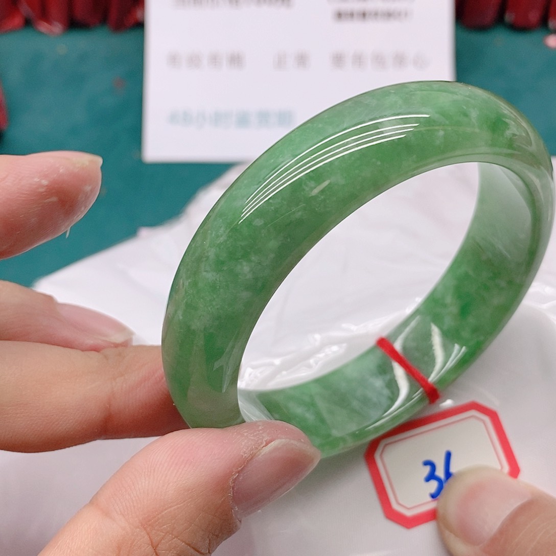 翡翠手镯未镶嵌A355555555