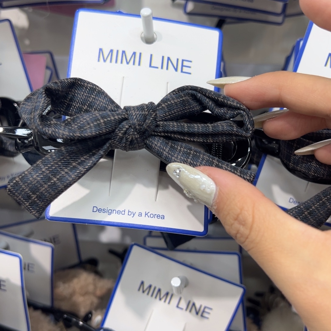 皮质铁合金蝴蝶结