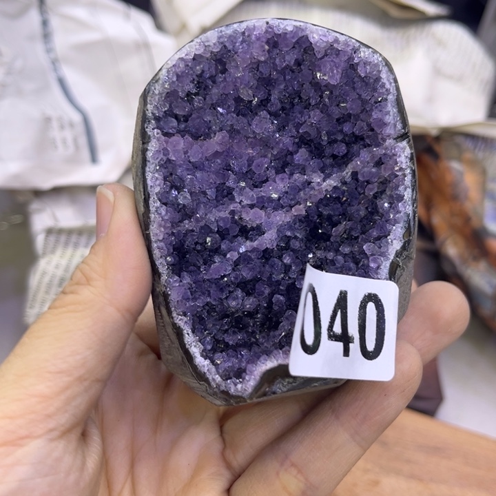 紫晶水晶摆件未镶嵌