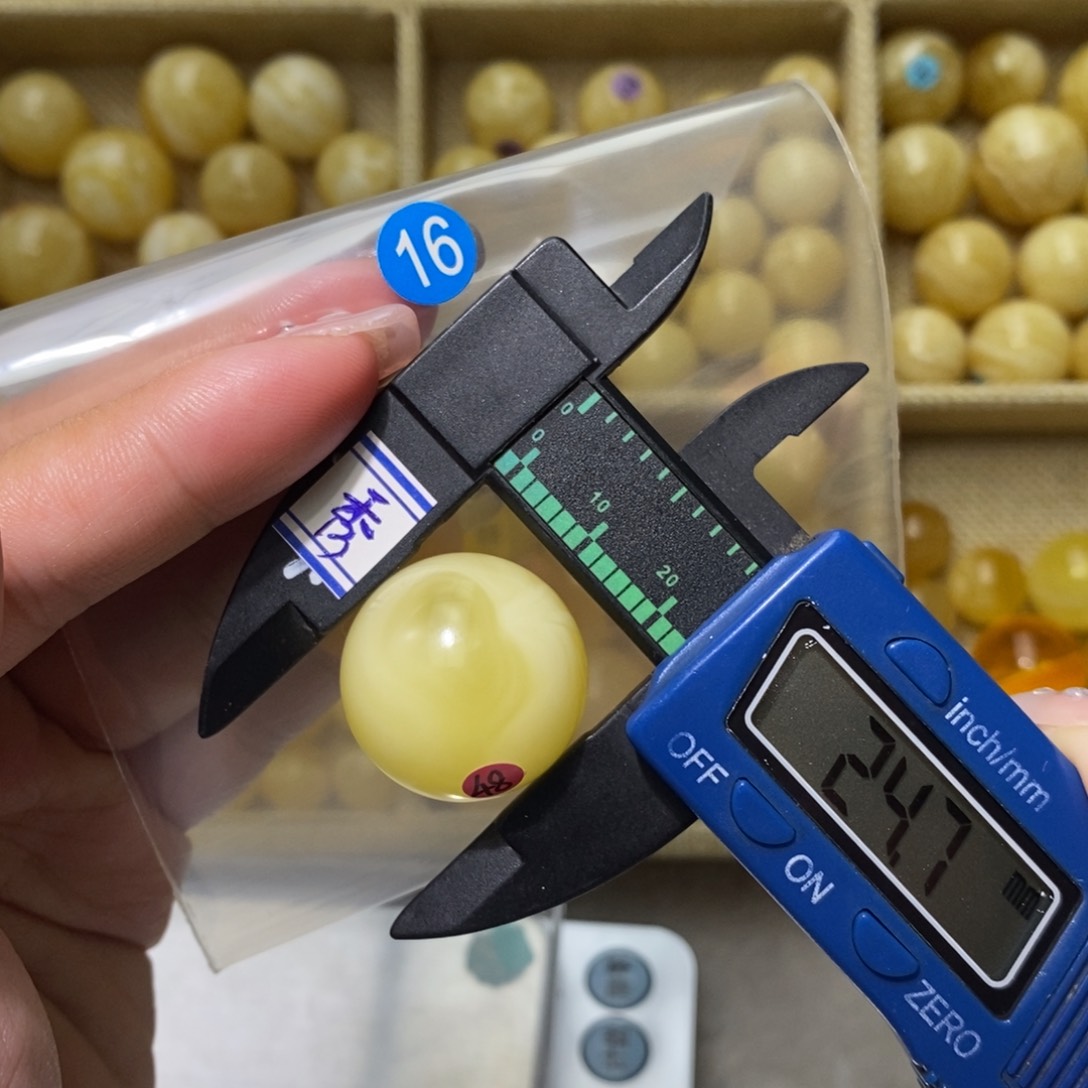 定制琥珀未镶嵌琥珀