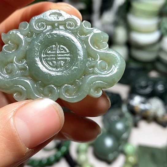 未镶嵌和田玉（糖玉）珠宝半成品
