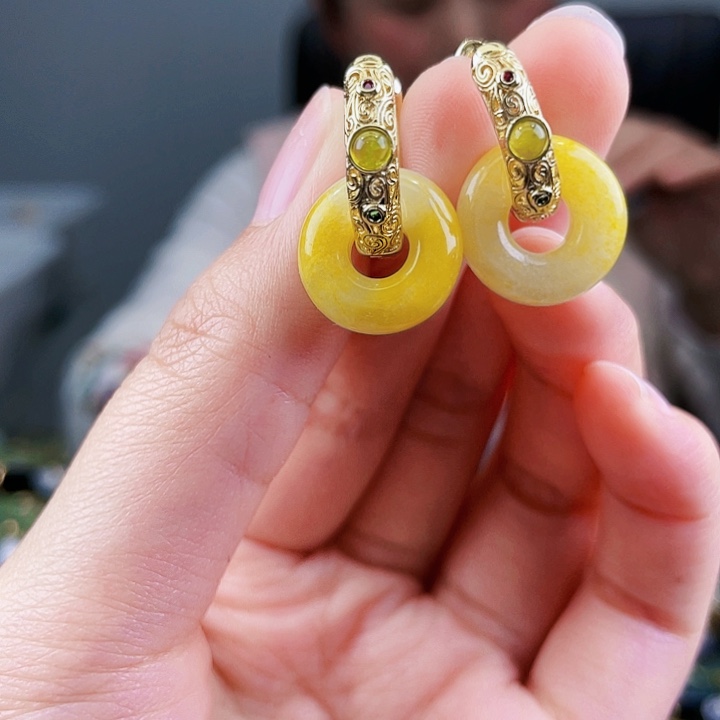 翡翠耳饰未镶嵌饰品