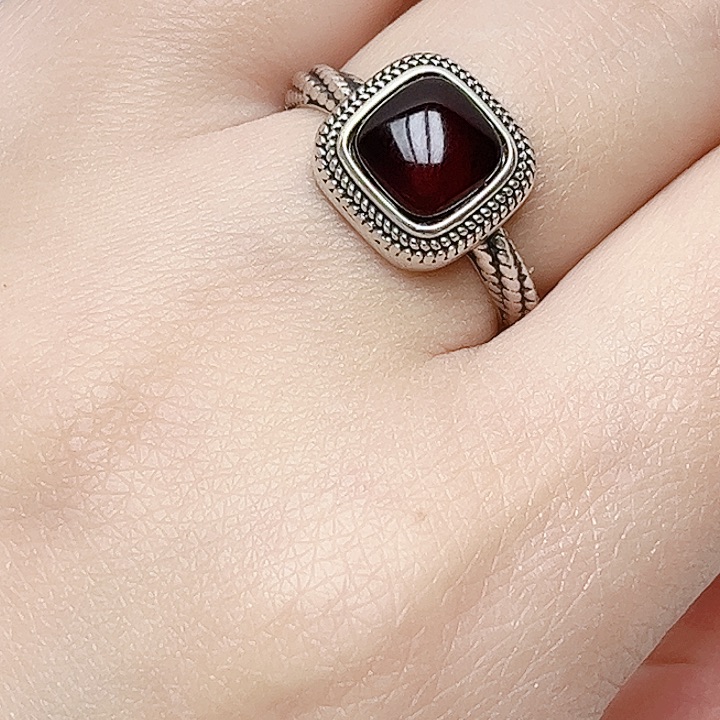 血珀戒指银S925镶嵌天然