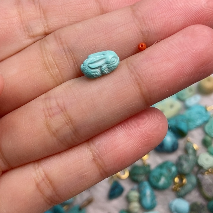 南红玛瑙未镶嵌珠宝奇石