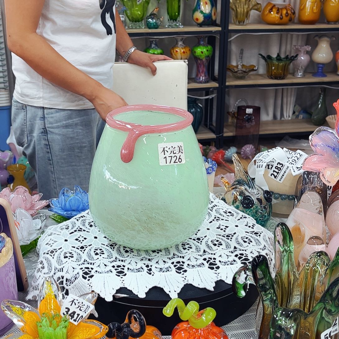 1726 家悦琉璃工艺品不完美