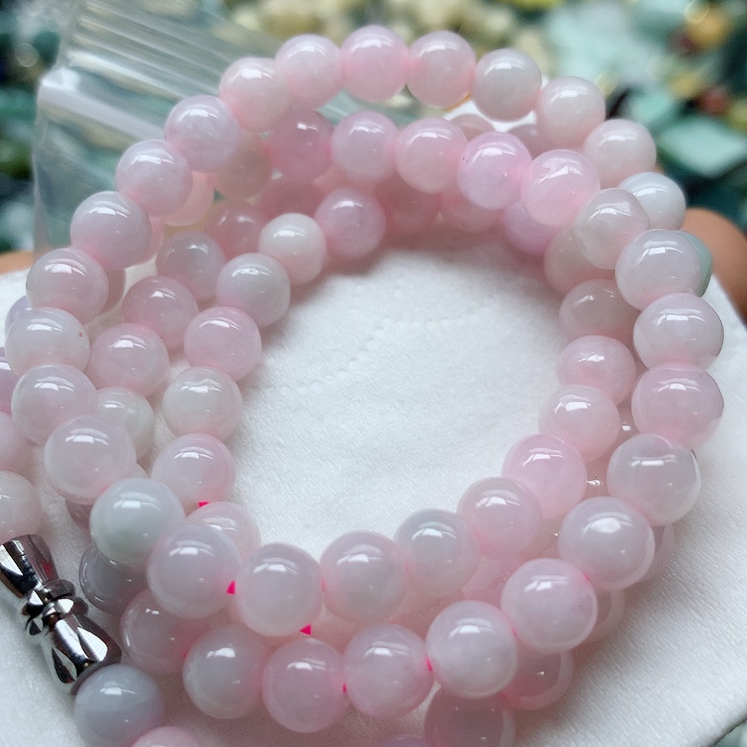 翡翠颈饰未镶嵌手串