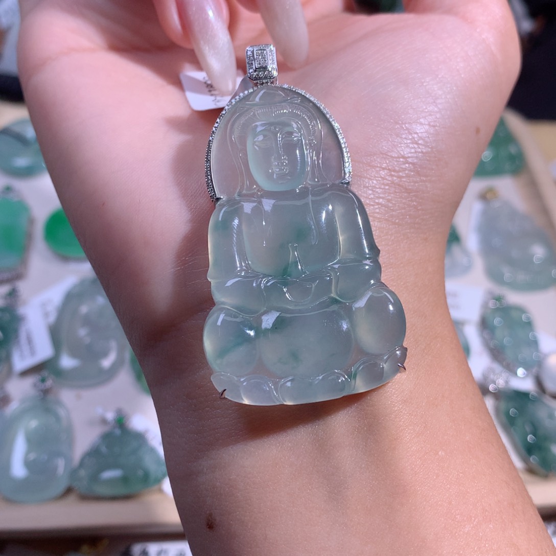 翡翠吊坠(不含链)18K金镶嵌