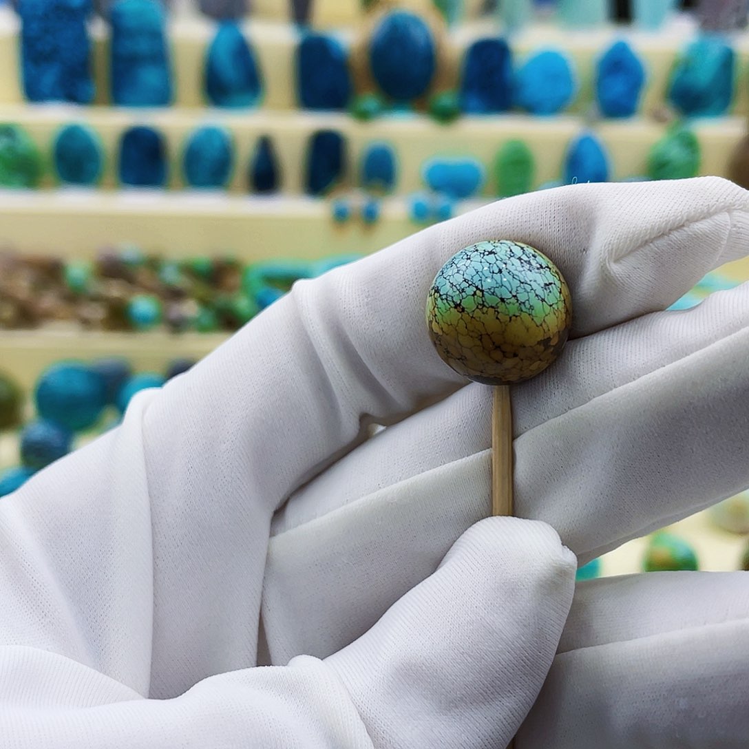 绿松石颈饰未镶嵌