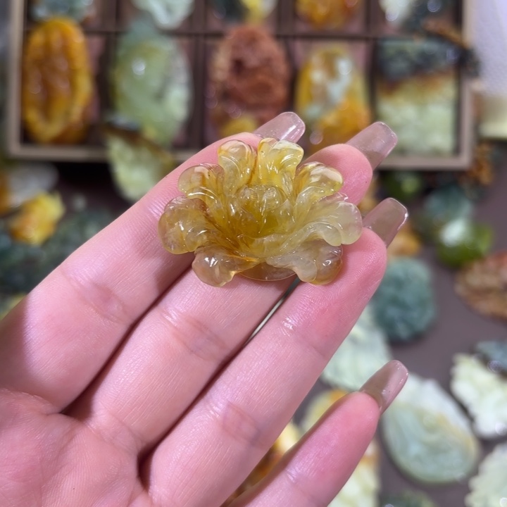 未镶嵌蛇纹石玉颈饰