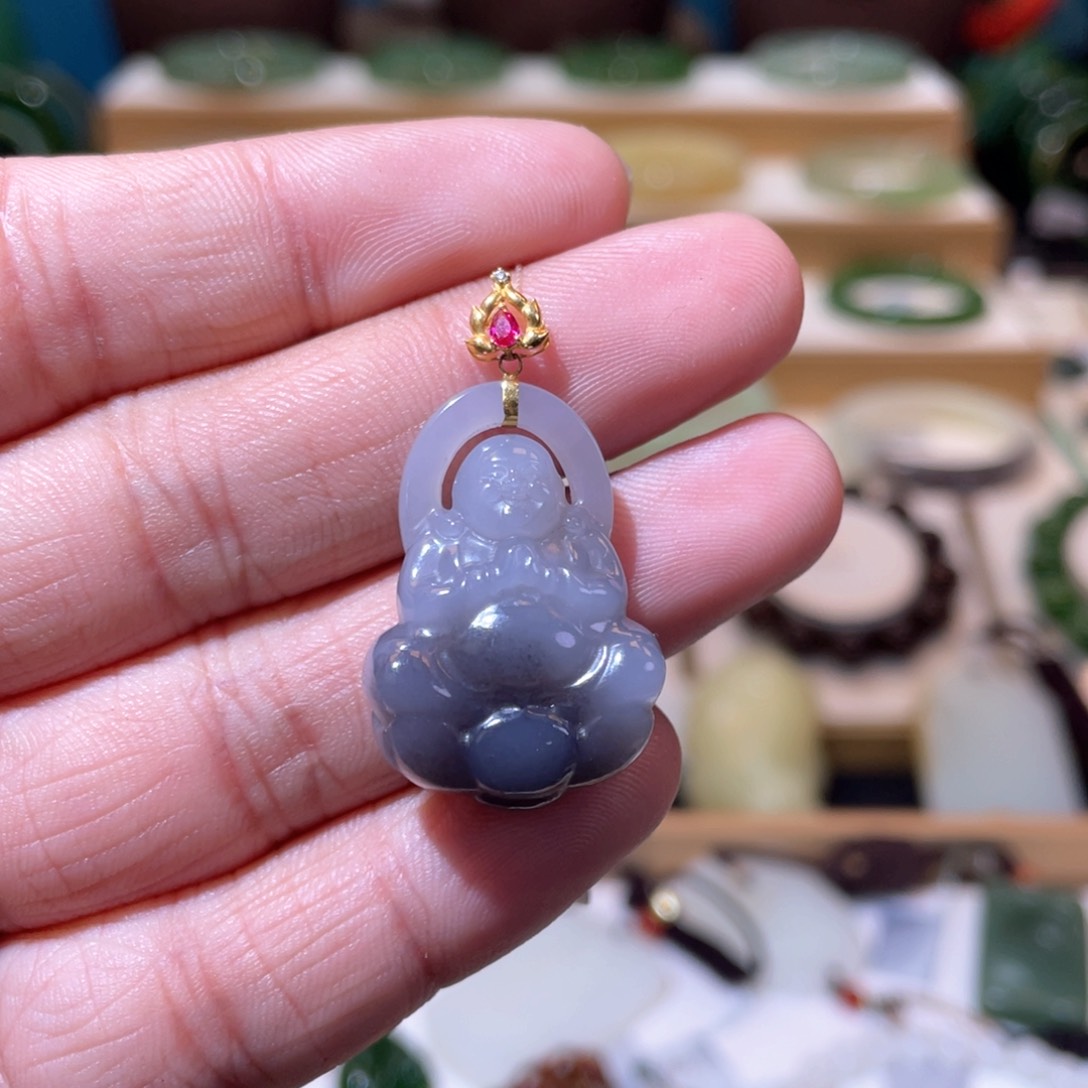 和田玉高品烟紫佛公18K金镶嵌