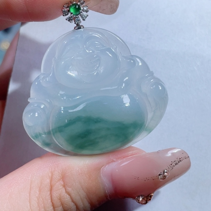 翡翠18K金镶嵌颈饰佛公