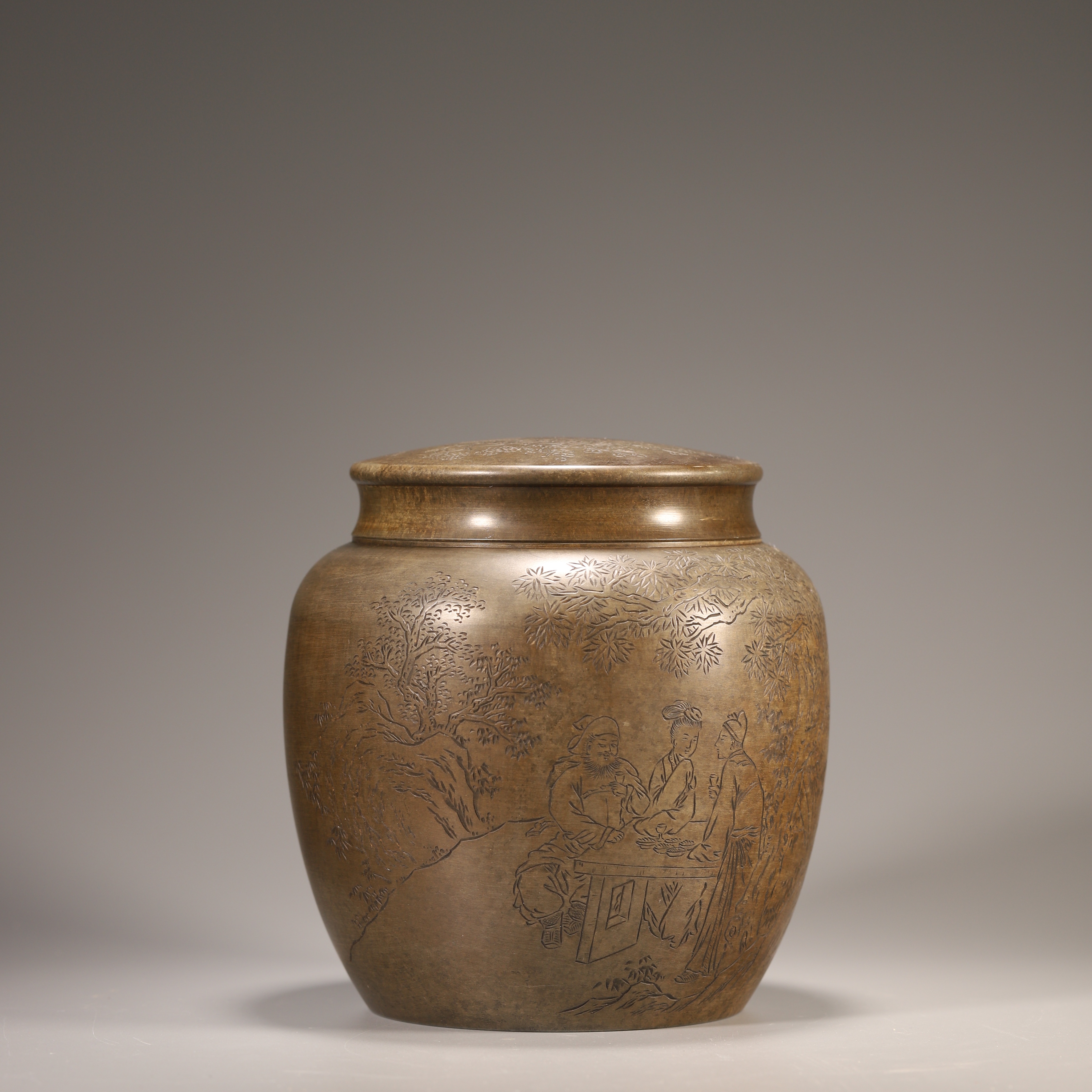 Lot41清代 锡刻人物诗文茶叶罐（泉雪道人刻）