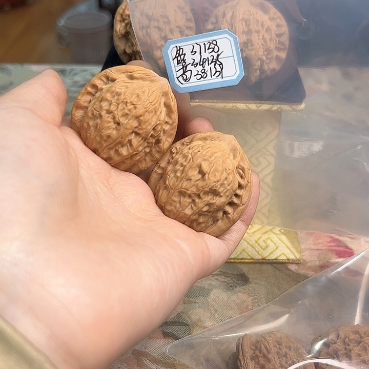 文玩核桃把件非嫁接将军帽