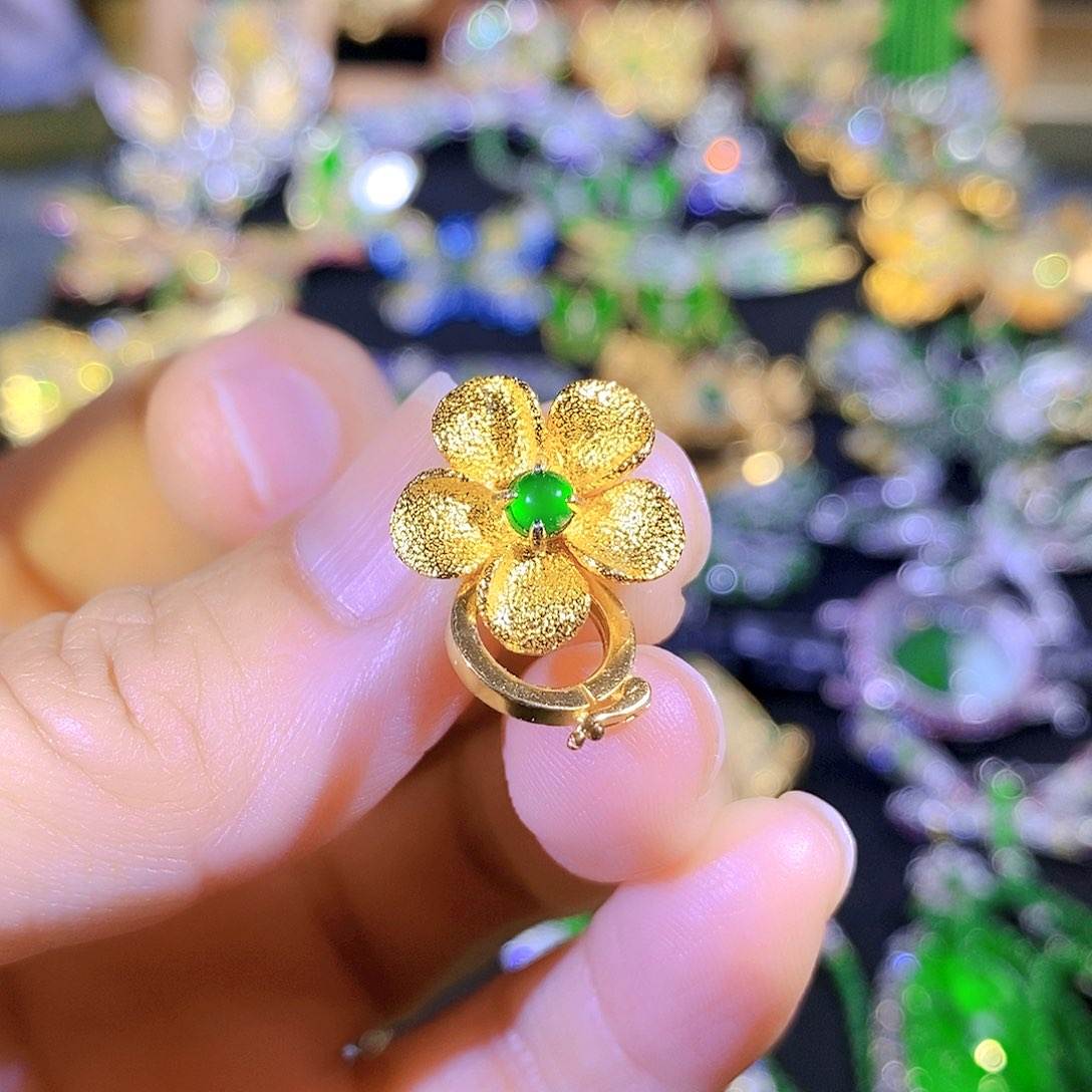 颈饰银S925镶嵌翡翠