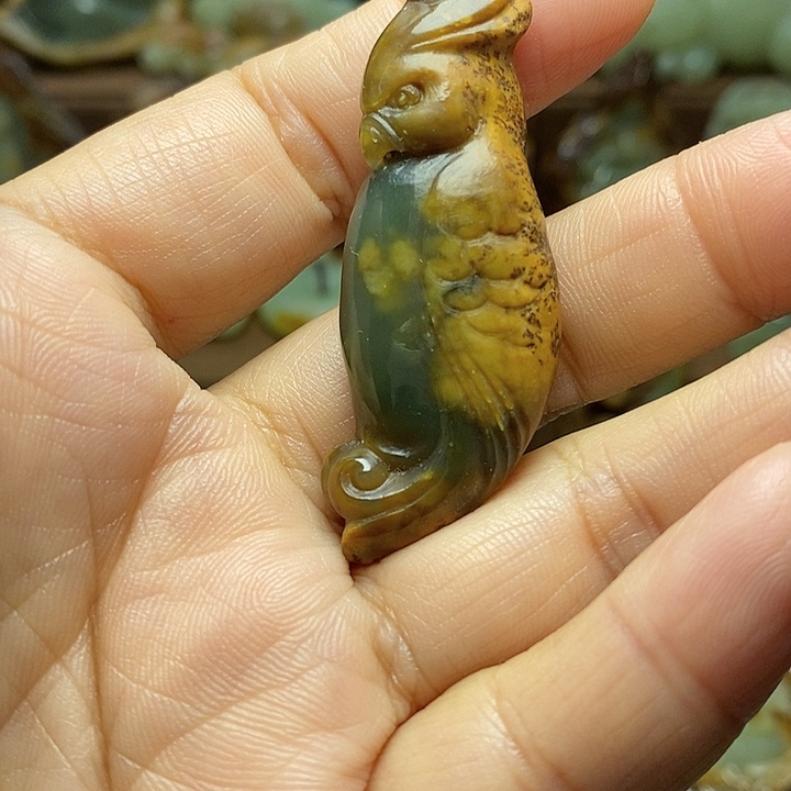 岫岩河磨玉（透闪石质玉）未镶嵌颈饰