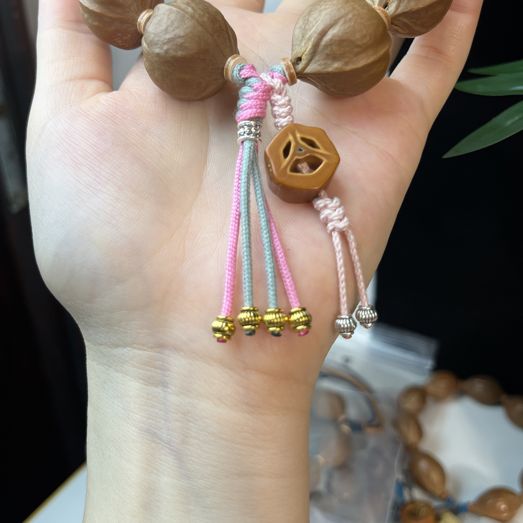 RX老树铁核配饰产地直发